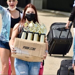 Meet your Posher, Julia